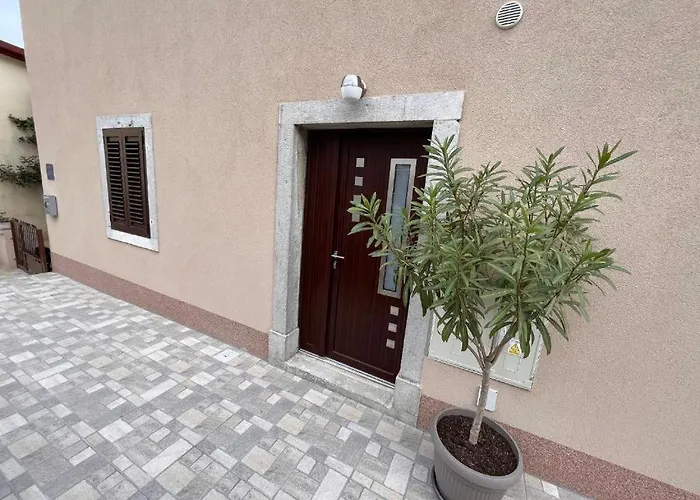 Above Promenade W Terrace & Parking Apartment Rabac